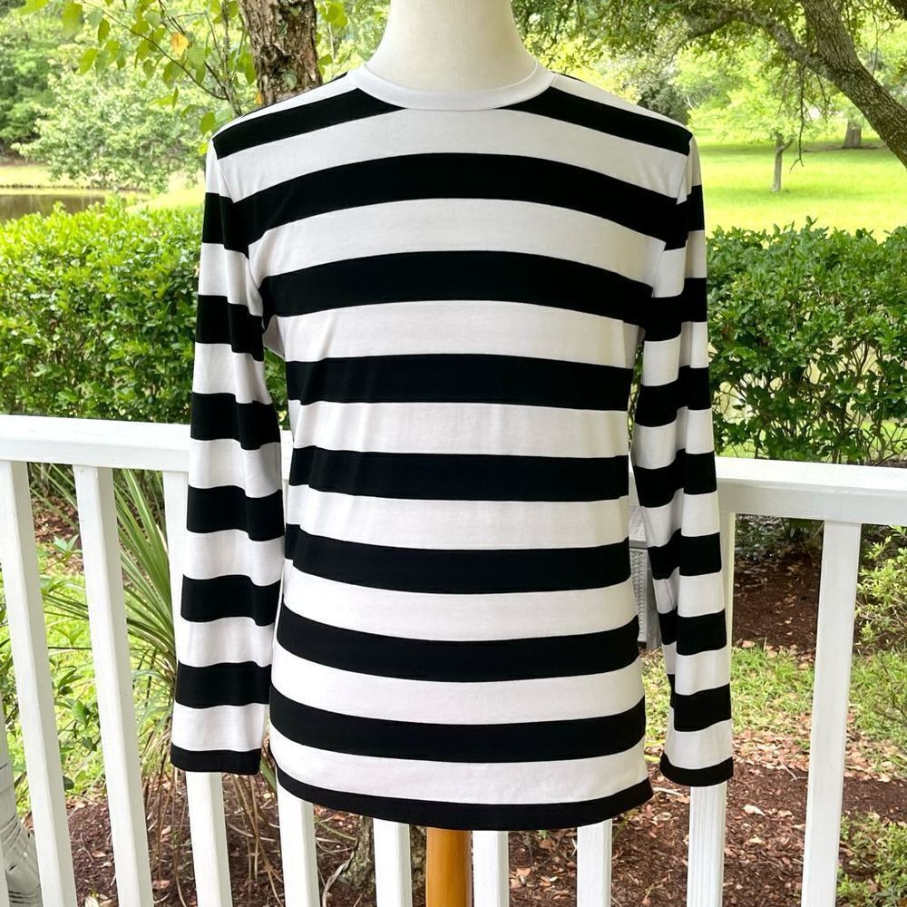 Paul Jones Classic Striped Long Sleeve Crew Shirt. Small.